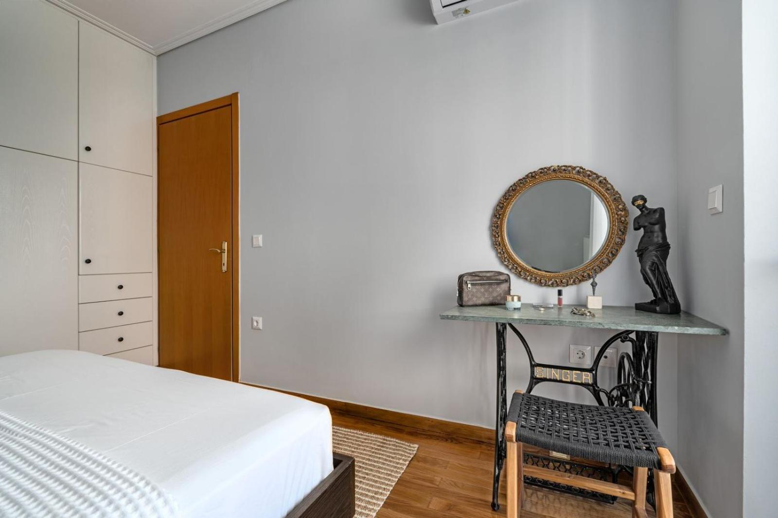 Luxurious Coastal Retreat In Central Glyfada เอเธนส์ ภายนอก รูปภาพ