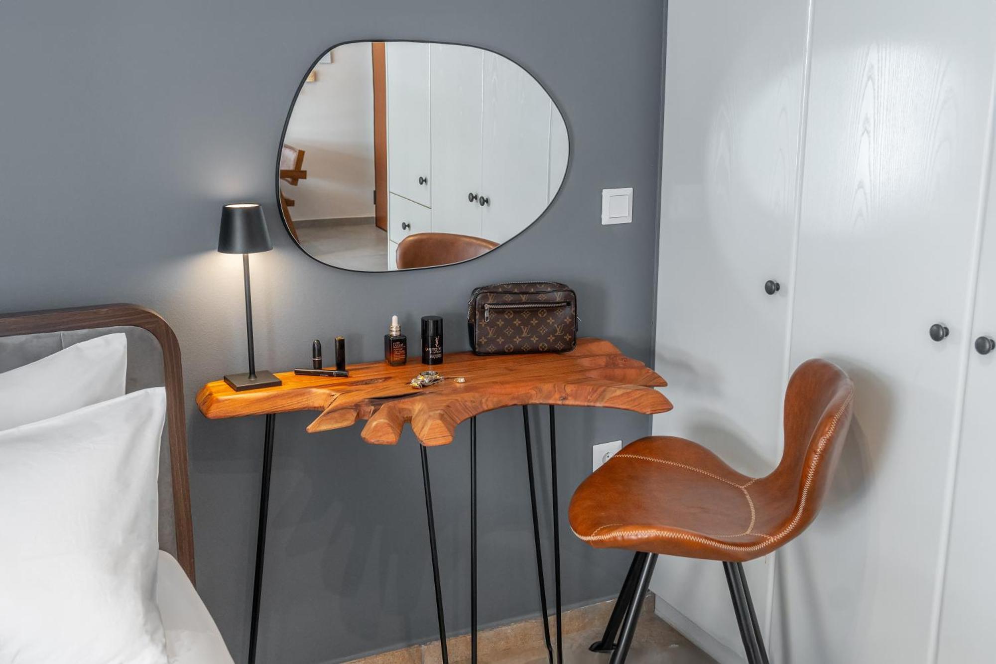 Luxurious Coastal Retreat In Central Glyfada เอเธนส์ ภายนอก รูปภาพ
