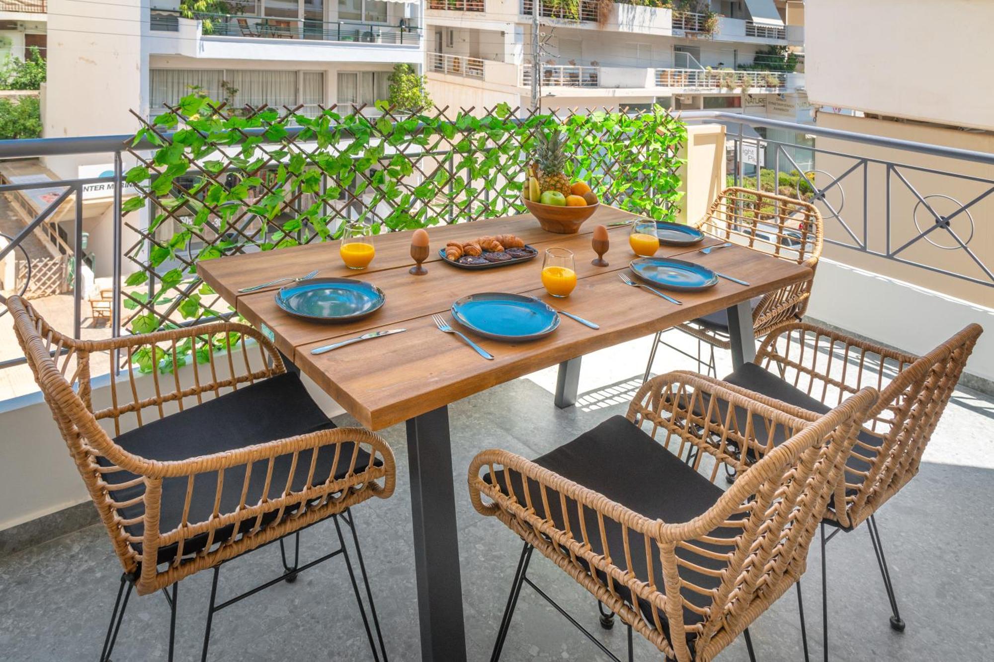 Luxurious Coastal Retreat In Central Glyfada เอเธนส์ ภายนอก รูปภาพ