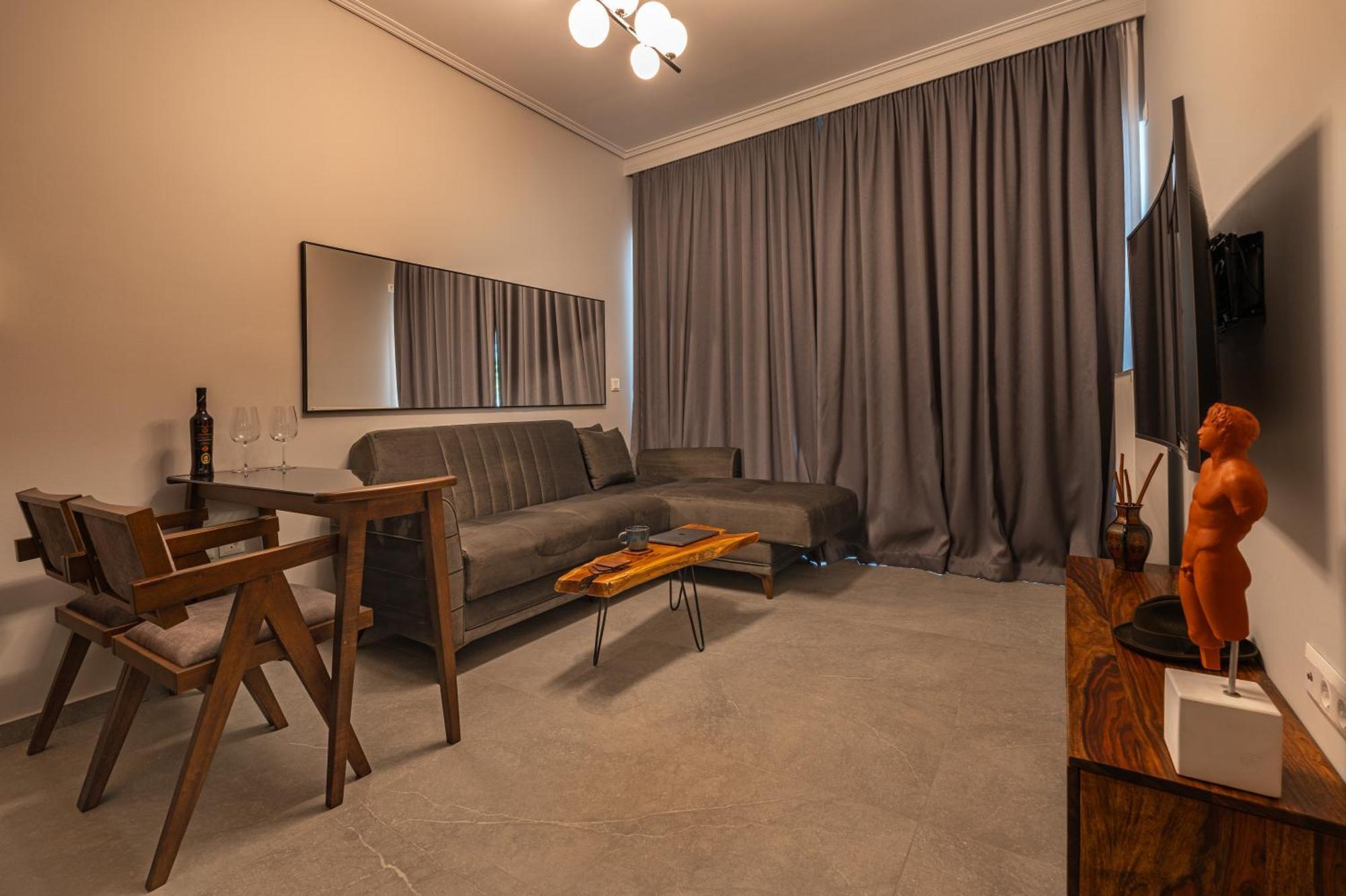 Luxurious Coastal Retreat In Central Glyfada เอเธนส์ ภายนอก รูปภาพ